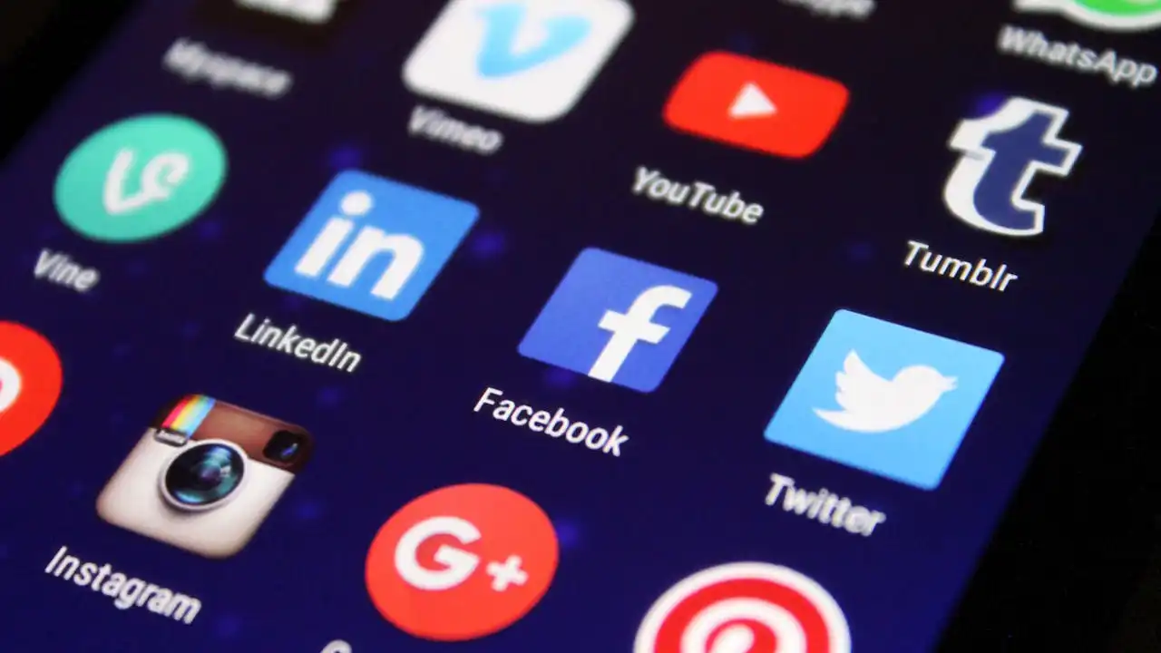 Como as Redes Sociais Estão Integrando E-commerce Diretamente