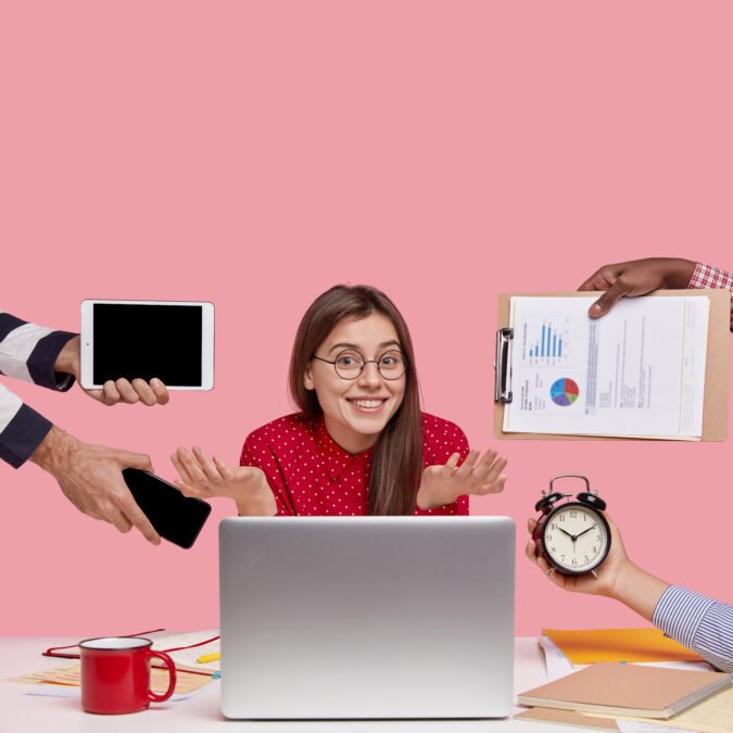 Agência de marketing ou freelancer: qual a melhor escolha para o seu momento?